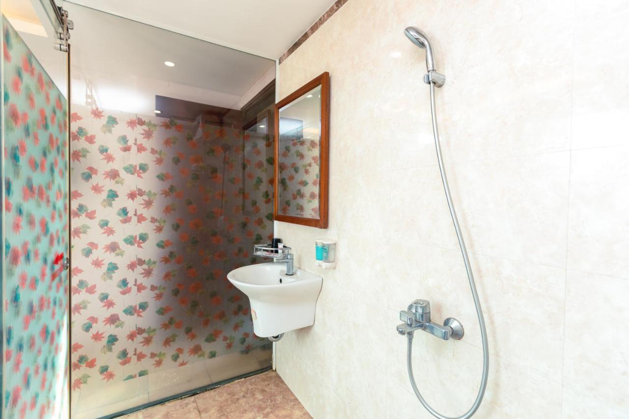 Oyo 653 Huong Thao Hotel Hanoi Exterior foto